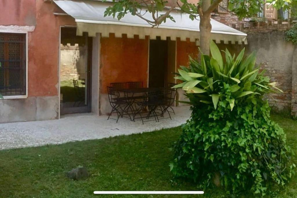 Raphael's Garden House Apartamento Venecia
